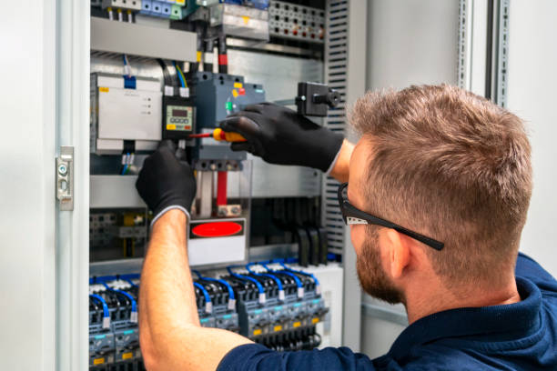 Best 24-Hour Electrician  in Tomahawk, WI