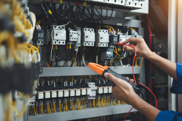 Best 24-Hour Electrician  in Tomahawk, WI